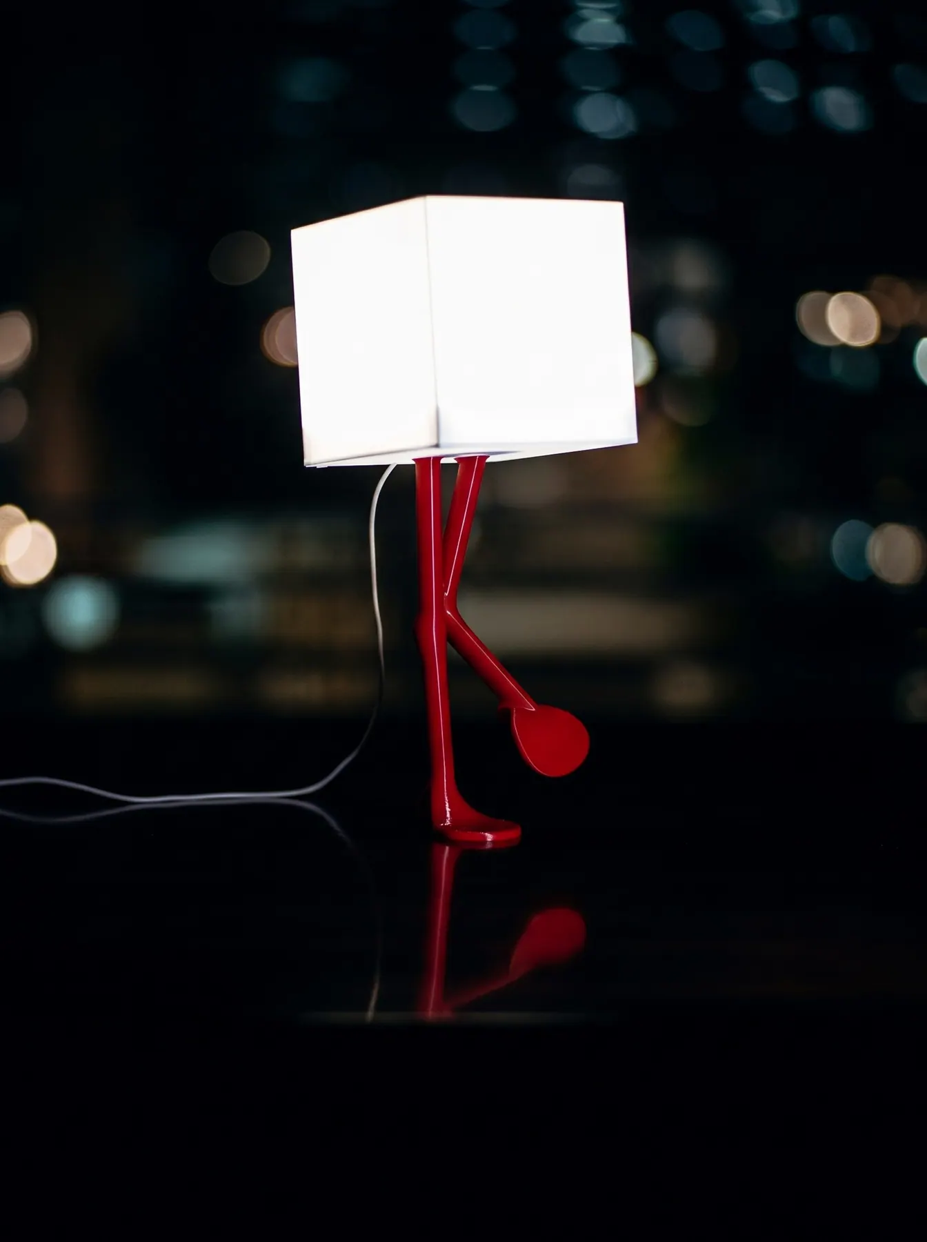 Resting Flamingo Lamp