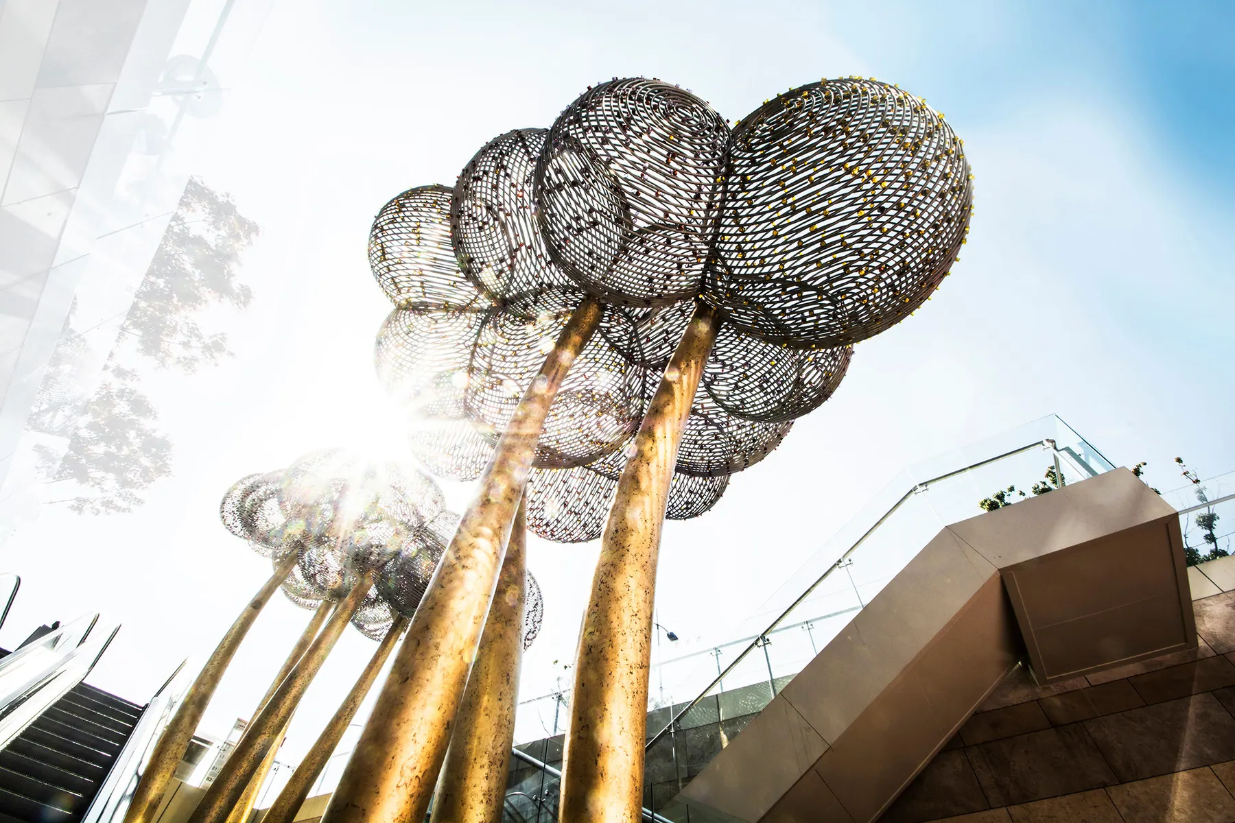 Dandelion statue · Sipek Design