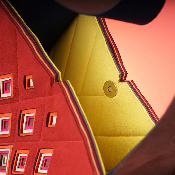 Handbag “Into the Fire”