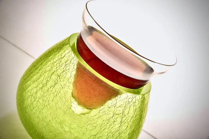 Sh. Š whiskey glass